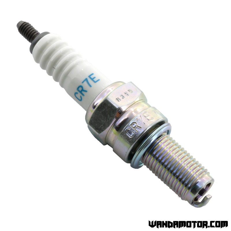 Spark plug NGK CR7E