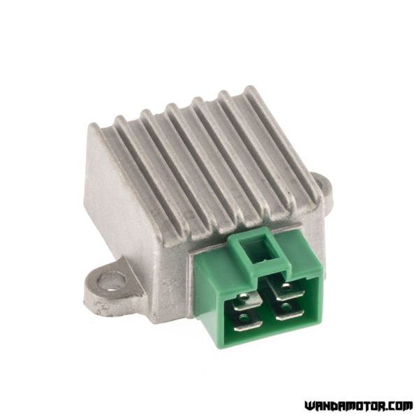 Jännitteensäädin Suzuki PV 12V