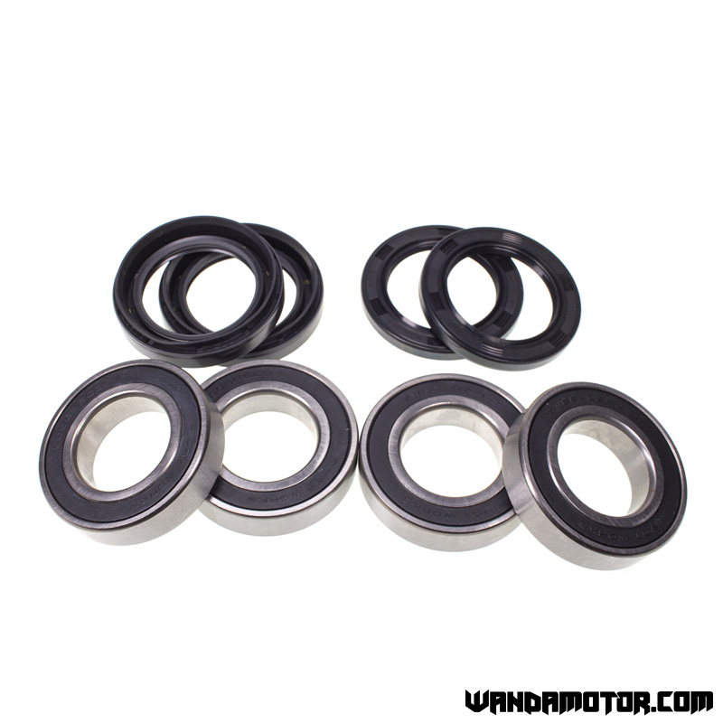 Front wheel bearings 30 x 55 x 13