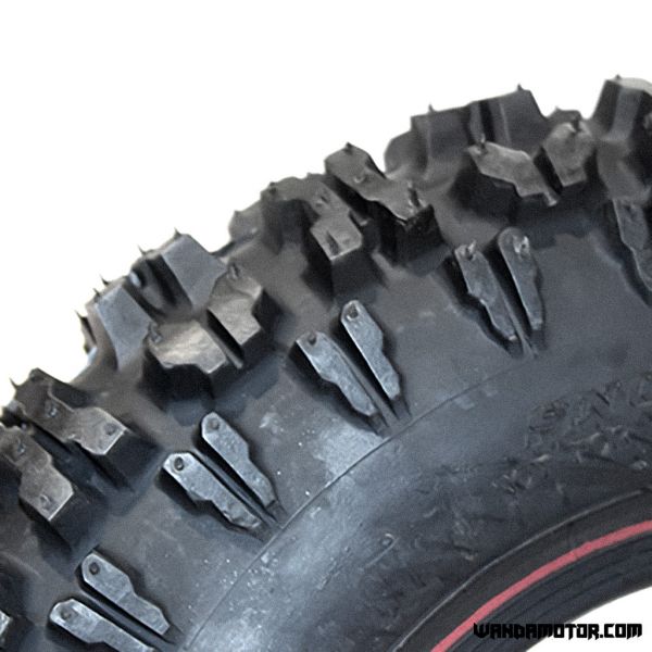 Mud/snow tyre 8