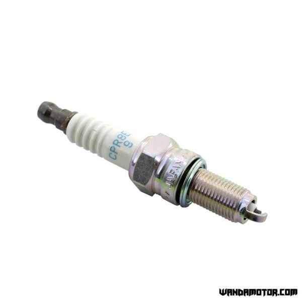 Spark plug NGK CPR8EB-9