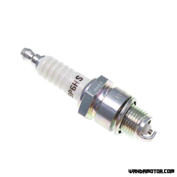 Spark plug NGK BP6HS Suzuki PV