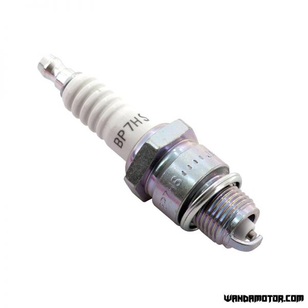 Spark plug NGK BP7HS