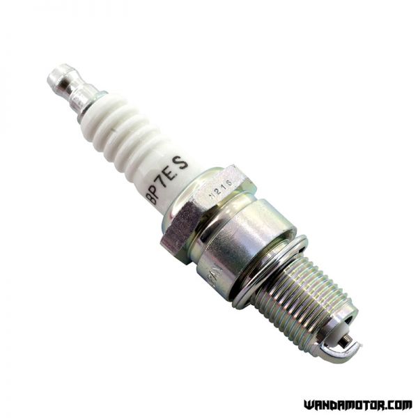 Spark plug NGK BP7ES-1